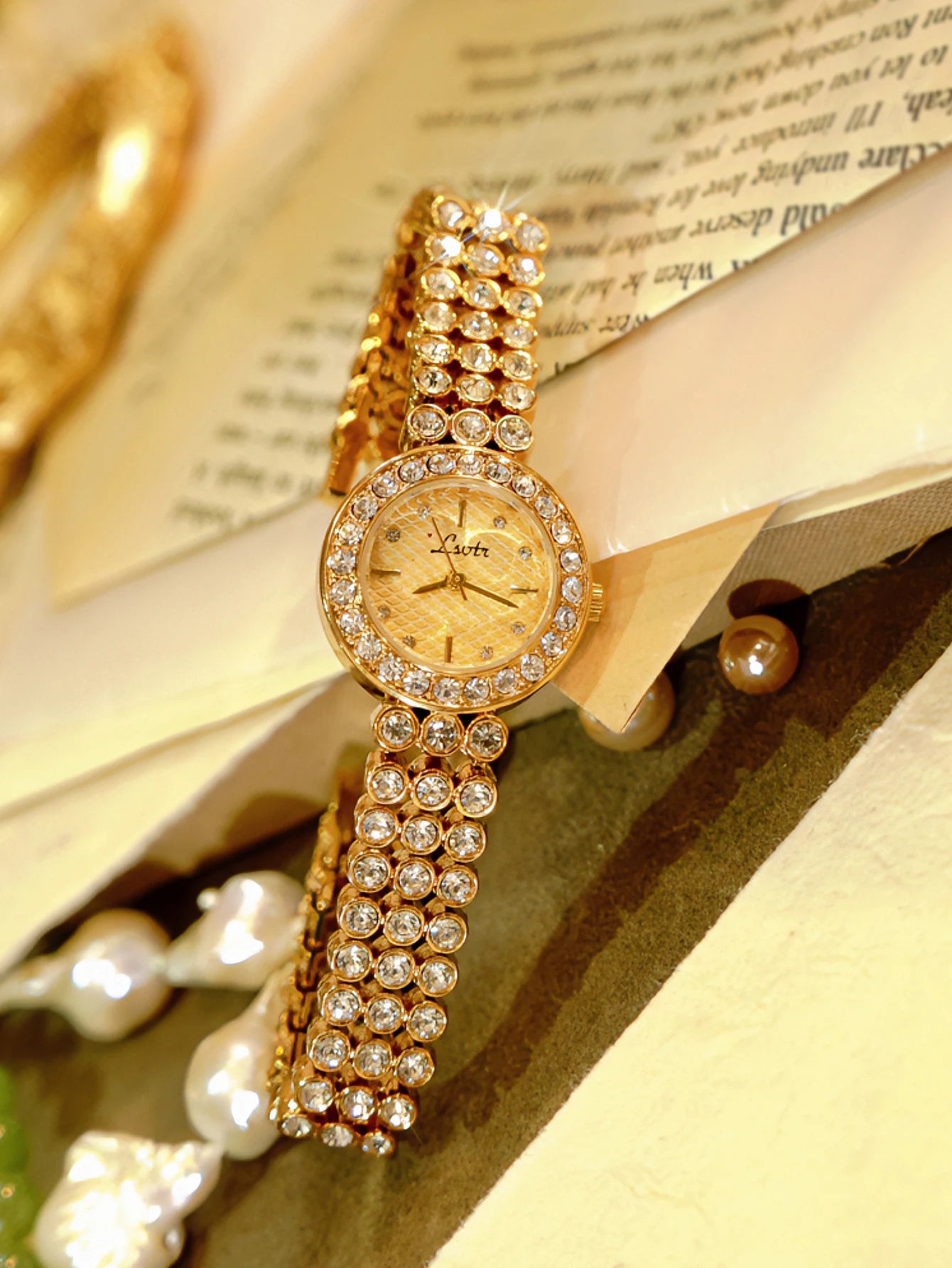 Luxury Women's Watch with Zircon