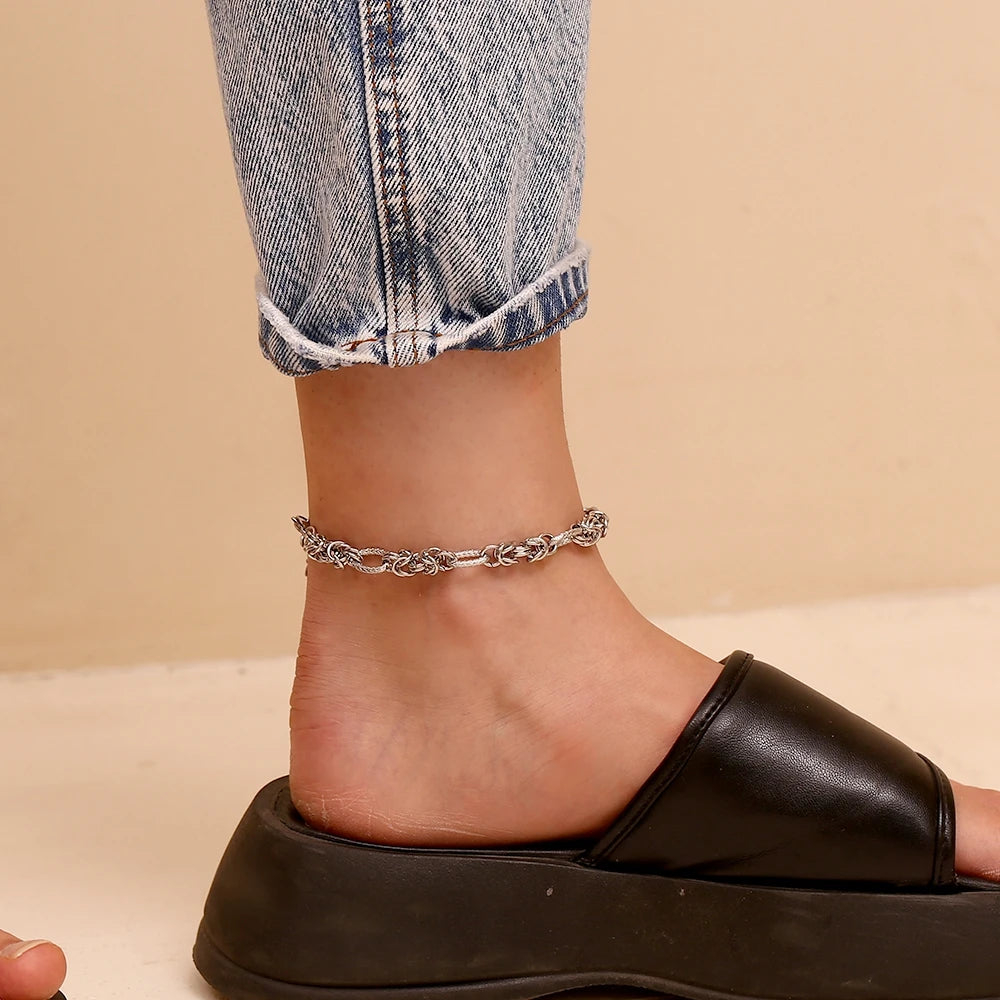 Elegant Silver Geometric Anklet