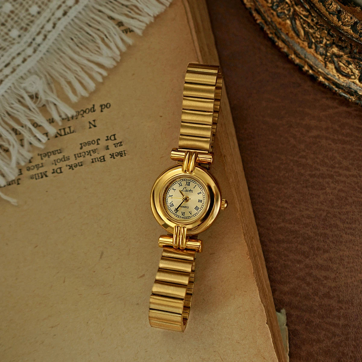 French Retro Gold Quartz Watch