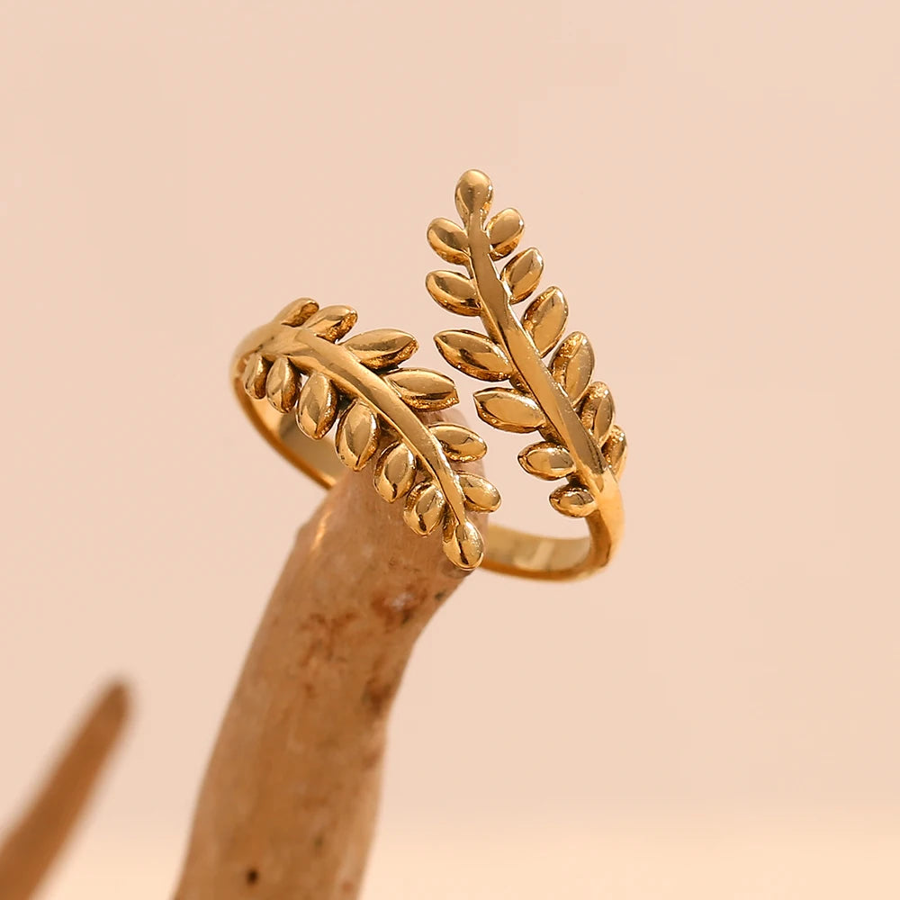 Exquisite Rhinestone Branch Ring