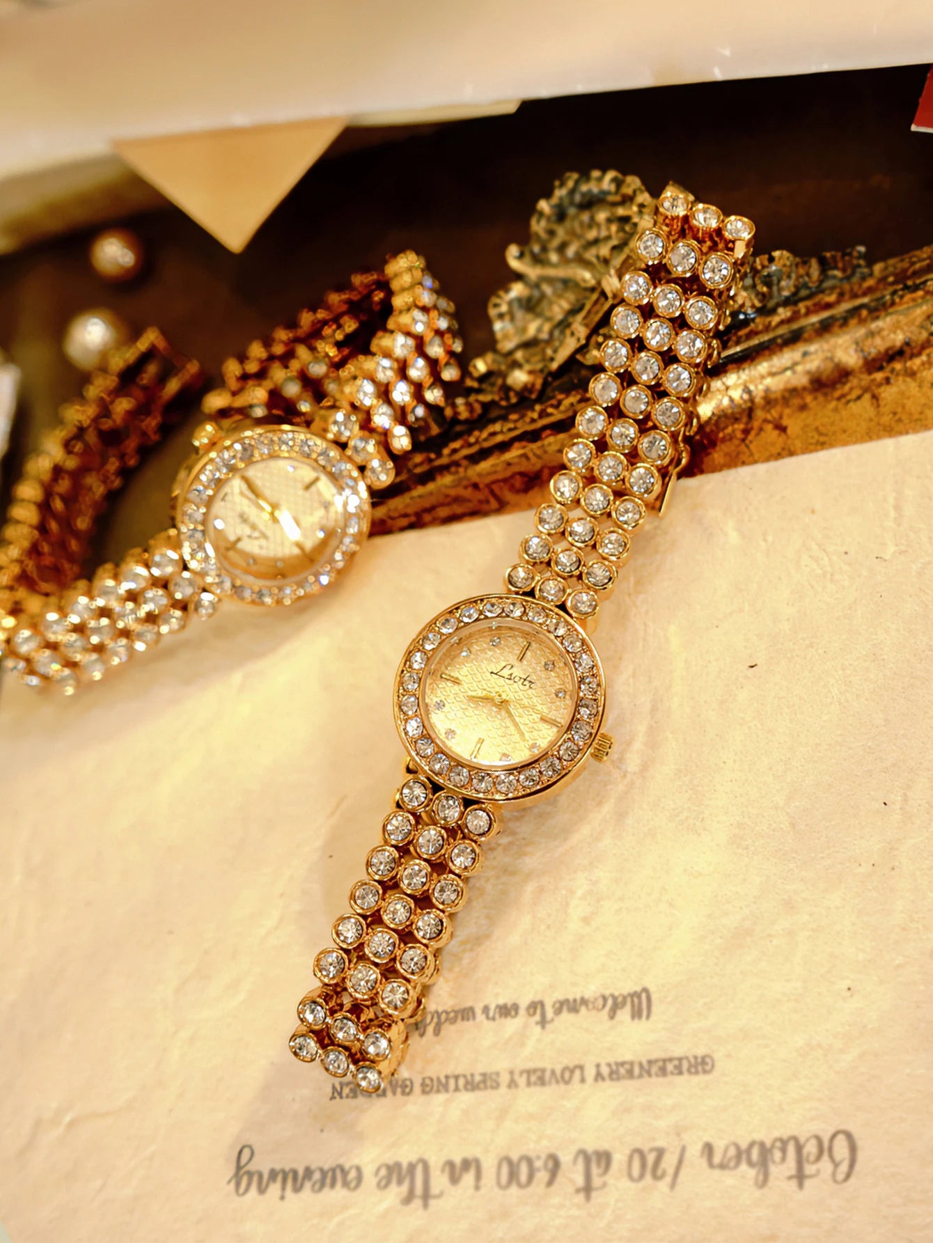 Luxury Women's Watch with Zircon